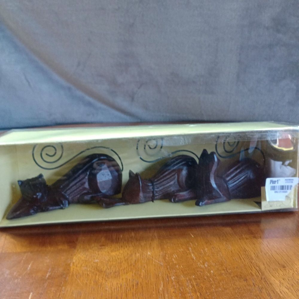 Pier 1 Wood‎ Carved Cat Kitten Photo Holder Note Card Recipe Wire Tail Set of 3
